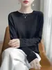 Camiseta base premium sin costuras de cuello redondo para mujer, hecha de lana fina, suave y de corte ajustado, adecuada para primavera y otoño, capa interior de punto versátil