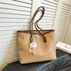 Bolsa Tote Grande de Viagem Transfronteiriça para Mulheres, Nova Moda Bolsa de Ombro, Bolsa de Mão Simples, Bolsa de Ombro Retrô