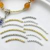 Platino Chapado en Oro de 18 Quilates Color Plata Grueso Conservación del Color Tubo Curvo Grabado Tubo Retorcido Colgante Accesorios para Joyería DIY