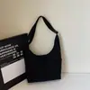 Bolsa transversal minimalista casual de nicho, bolsa tote de grande capacidade para o trabalho, cor sólida, estilosa, personalidade artística, bolsa de ombro único