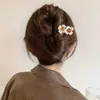 Grampo de Cabelo Vintage Outono/Inverno 2026 Estilo Coreano Clipe Torcido de Cabelo de Alta Qualidade Acessório de Cabelo Simples Elegante Ornamento de Cabelo Versátil para o Dia a Dia