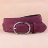 Cinto de Camurça Retrô para Mulheres, Cinto de Couro Versátil com Design Moderno, Cinto Acessório de Jeans de Nicho, Atacado do Fabricante