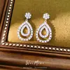 Pendientes vintage de segunda mano con pasador de plata chapada en oro real e incrustaciones de circonita, diseño de gota de agua, pendientes únicos con un toque de lujo ligero y sensación de alta gama