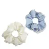 Scrunchie de malha dupla azul gelo para mulheres, elástico de cabelo plissado, acessório de cabelo feminino para coque ou rabo de cavalo baixo, flor de cabelo