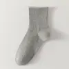 Meias Masculinas de Algodão de Xinjiang Primavera e Verão Algodão Puro Cano Médio Desodorante Absorvente de Suor Respirável Meias Esportivas Meias Curtas Masculinas ins Tendência