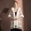 Capa con Capucha de Longitud Media para Mujer con Cuello Grande de Piel, Forrada de Polar, Engrosada, Sin Bolsillos, Capa a Cuadros para Exportación y Comercio Transfronterizo