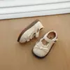 Zapatos de paseo para niña con lazo, edades 1-3, nuevos estilos otoño/invierno, zapatos de cuero de suela blanda para niñas pequeñas, zapatos sencillos estilo coreano para niños