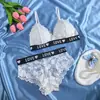 Conjunto Sexy de Lingerie com Renda de Malha Bordada Coração com Letras