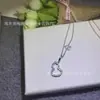 Colar Corrente de Clavícula Ouro Rosa 18K Banhado com Pingente de Unicornio e Cabacinha de Ágata Vermelha com Diamante e Madrepérola para Mulheres Luxo Acessível de Alta Qualidade