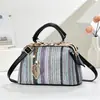 Bolso de Mano Tejido a Rayas Nuevo 2026, Bolso Cruzado Vintage con Cierre de Clip, Bolso de Hombro Versátil de Moda para Viajes Diarios, Bolso de Mamá