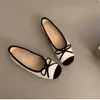Sapatilhas de Balé Delicadas, Sapatilhas, Solas Macias de Doce Francês, Sapatilhas Vermelhas Prateadas Novo Chinoiserie, Sapatos Femininos Pequenos e Fragrantes de Outono