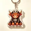 Chaveiro de Vaca das Terras Altas de Halloween Acrílico Fofo Desenho Animado Bezerro Pingente Charme para Bolsa de Festival Estilo Americano