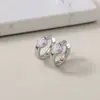 Brincos de Nicho de Alta Qualidade com Toque Luxuoso, Brincos de Zircônia Azul Incrustada para Mulheres, Acessórios de Orelha Versáteis em Formato de Coração