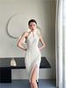 Vestido Longo com Fenda e Cintura Ajustada, Novo para Mulheres em 2021, Estilo Suave, Modelagem Slim, Cheongsam Modificado com Detalhe de Bolinhas Brancas