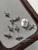 1000 piezas Plata Antigua Cruz Arte de Uñas Aleación Adornos Estilo Oscuro Punk Flor Decoración de Uñas Bolsa Completa Personalizado Venta al por Mayor