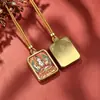 Collar Tanka Estilo Tíbet con Tanka Rojo de los Ocho Grandes Guardianes, Colgante Tanka Semi-Pintado a Mano con Pintura Dorada Presentando a Tara Verde y Zaki Lhamo