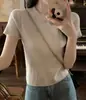 Camiseta de Tricô de Manga Curta para Mulheres, Estilo Fino de Verão, Nova Peça Versátil Slim-Fit Curta com Gola Redonda e Ombros Normais, Super Estilosa, Cinza