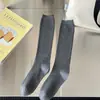 Calcetines de becerro grises para niños medias de primavera y otoño medias jk negras calcetines altos de algodón puro con rayas verticales para las cuatro estaciones con botas