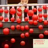 Linternas Rojas de Caracteres para Bodas Decoración de Patio de Boda Arreglo Cadena de Linternas Ambiente Rojo Fotografía de Celebración de Boda China