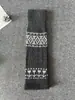 Polainas jacquard geométricas retro estilo coreano, mangas de pierna tejidas cálidas para otoño e invierno, perfectas para combinar con atuendos estilo JK y botas largas, creando un look en capas