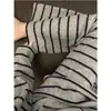 Ropa de trabajo de primavera y otoño para mujer: una camiseta de manga larga relajada, casual y elegante con rayas de contraste, confeccionada con un tejido cepillado y engrosado para mayor comodidad