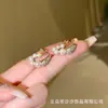 Pendientes de Aro Brillantes con Diamantes y Perlas de Lujo Ligero para Mujer, de Gama Alta y Elegantes, Versátiles, Estilo Celebridad de Internet, Pendientes para el Trabajo, Estilo Vacacional