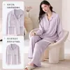 Conjunto de pijama de algodão para primavera e outono, feminino, com mangas compridas e calças compridas, com sutiã embutido, tamanho plus size, projetado para mães, feito de 100% algodão, adequado para usar tanto em ambientes internos quanto externos.