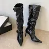Primeiro Encontro Ji Jian Tou Pi Dai Kou Dui Dui Xue Nu Novo Estilo Outono/Inverno Salto Fino Salto Alto Emagrecedor Versátil Botas de Cavaleiro