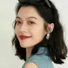 Brincos Minimalistas de Agulha de Prata Pura S999 para Mulheres, Estilo Popular de Luxo, Tarraxas Geométricas Versáteis, Novo Modelo 2026