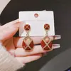 Aguja de plata 925, diseño de nicho, aretes de puesto de mercado nocturno, fuente mayorista, aretes de moda estilo coreano, aretes populares