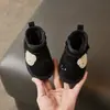 Botas de nieve para bebé, zapatos de invierno para niños pequeños de 1 a 3 años, botas cálidas de algodón con forro de felpa, zapatos grandes de algodón de suela suave para niñas