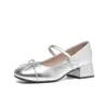 Sapatos de salto alto prateados para mulheres, estilo francês com laço, bico fino, nova coleção de verão 2026, salto grosso, perfeitos com vestidos, estilo Mary Jane