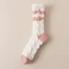 Calcetines de Hogar para Mujer Otoño e Invierno Calcetines Largos Gruesos Cálidos de Coral para Invierno Mujeres Embarazadas Posparto Maternidad Calcetines de Piso para Dormir