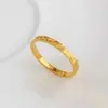Anillo Lele Jewelry de Acero Inoxidable Chapado en Oro Estilo Francés Patrón Radiante Liso para Mujer Acero de Titanio Anillo Retro Ins Europeo y Americano