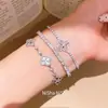 Pulsera de Broche Cuadrado con Circonia Galvanizada en Oro Real de 18K con un Diseño Elegante y Versátil, Joyería Retro de Lujo Ligero para Mujeres