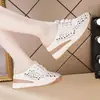 Zapatillas con agujeros para aumentar la altura personas bajas para mujer ropa de exterior 2026 verano nuevo transpirables casual slip-on de punta cerrada zapatillas de moda