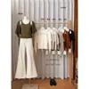 AS OFFICIAL Outono Feminino Estilo Casual Coreano Versátil Slim-Fit Colete de Tricô 16686 (com xale)