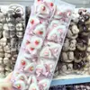 Presilha de Cabelo Fofa de Coelho Morango com Orelhas de Gato Rosa Desenho Animado para Crianças Presilha para Franja de Bebê Grampo de Cabelo de Estudante