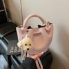 2025 Primavera Nueva Moda Diseño Nicho Bolso Balde Tendencia de Moda Casual Textura Bolso de Hombro Cruzado para Mujer