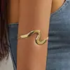 Directo de fábrica juego de diez piezas de líneas irregulares hojas en relieve brazalete de brazo tendencia de moda geométrico pulsera abierta mujer