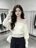 Nuevo Suéter Coreano de Punto Rayado Off-Shoulder para Mujer Otoño/Invierno 2026, Corte Holgado y Relajado, Top de Punto Adelgazante