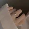 Anillo de mariposa pequeña con microincrustaciones de circonita para mujer estilo frío ins simple temperamento exquisito estilo Mori pequeño fresco apertura ajustable