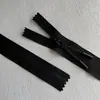 Vendas diretas da fábrica Não. 3 bolsos de zíper invertido de náilon para calças bolsa de almofada bolsa de mão roupas esportivas roupas de yoga