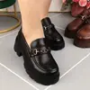 Loafers Plataforma Estilo Britânico Mais Vendidos Outono 2026 Novos Sapatos Confortáveis Slip-on Sola Grossa Sapatos Femininos Sapatos de Um Passo para Mulheres