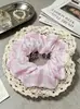 Scrunchie atmosférico para mulheres, elástico de cabelo elegante em renda floral. Acessórios em estoque para atacado