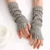 Luvas Listradas Oblíquas G-9 Outono e Inverno Novas Masculinas e Femininas Lã Tricotada Jacquard Manga Quente Proteção de Pulso com Fio