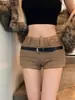 Pantalones cortos ajustados de lana de cordero engrosada de tiro bajo para mujer, pantalones cortos ajustados para otoño e invierno, shorts de botín casuales elegantes de línea A