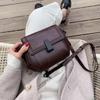 Bolsos de Mujer de Comercio Exterior 2025 Nuevo Moderno Versátil Estilo Coreano Cadena Hombro Cruzado Bolso Cuadrado Pequeño Bolso de Mano al por Mayor
