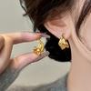 Pendientes Asimétricos Plegados Elegantes de Plata de Ley con Diseño de Aguja Niche Hoja Geométrica Lujo Accesible Pendientes Personalizados de Gama Alta