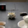 Incensário de Porcelana Branca de Três Pés Co-Branded Mucangzhai das Dinastias Tang e Song, Pequeno Incensário, Incensário de Cerâmica para Uso Interno em Casa, Ornamento de Incensário